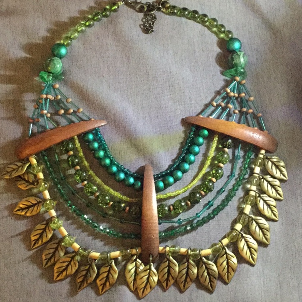 Stunning earthy teal necklace with leaves & wood